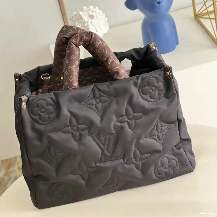 Fashionrepsfam ru 2112YA0029 Bag LV 0824